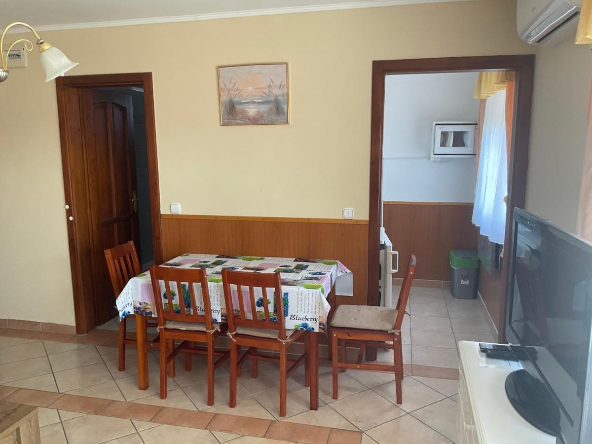Arany Apartmanhaz Zalagyoengye Zalakaros Ngoại thất bức ảnh