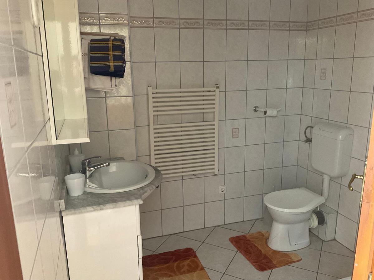 Arany Apartmanhaz Zalagyoengye Zalakaros Ngoại thất bức ảnh